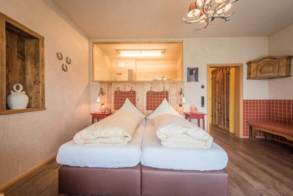 Landhotel Und Gasthof Hirsch Huettenreute Hoßkirch Esterno foto