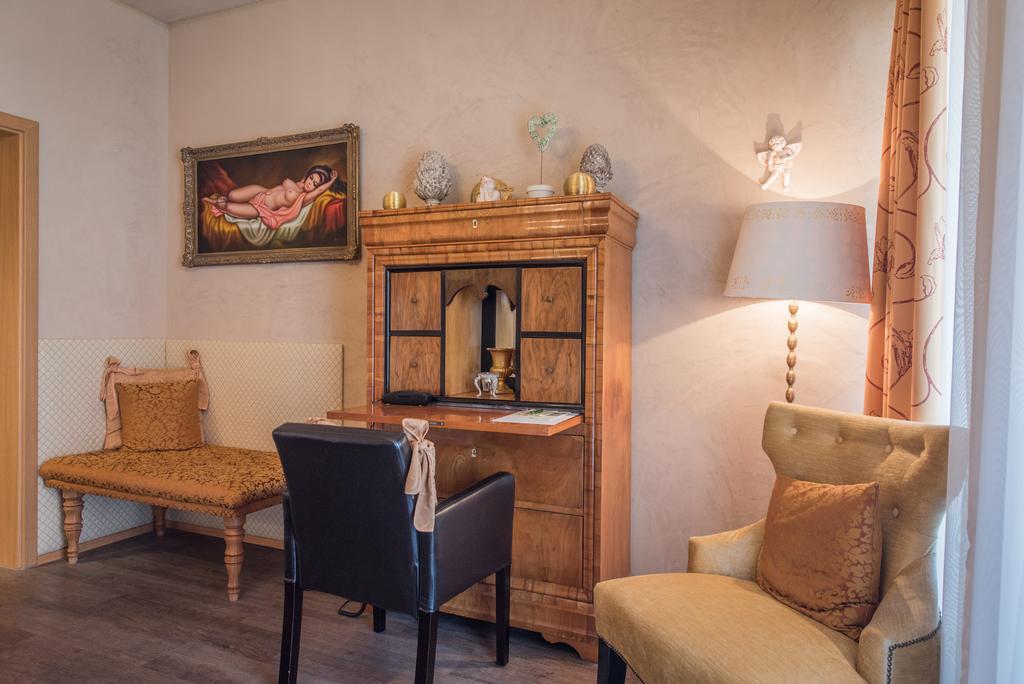 Landhotel Und Gasthof Hirsch Huettenreute Hoßkirch Esterno foto